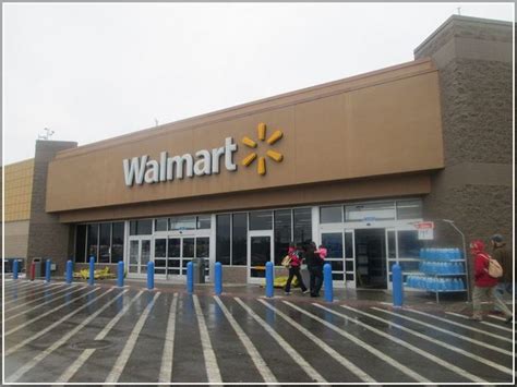 Get Walmart hours, driving directions and check out weekly specials at your Chicago Supercenter in Chicago, IL. . Walmart close to me